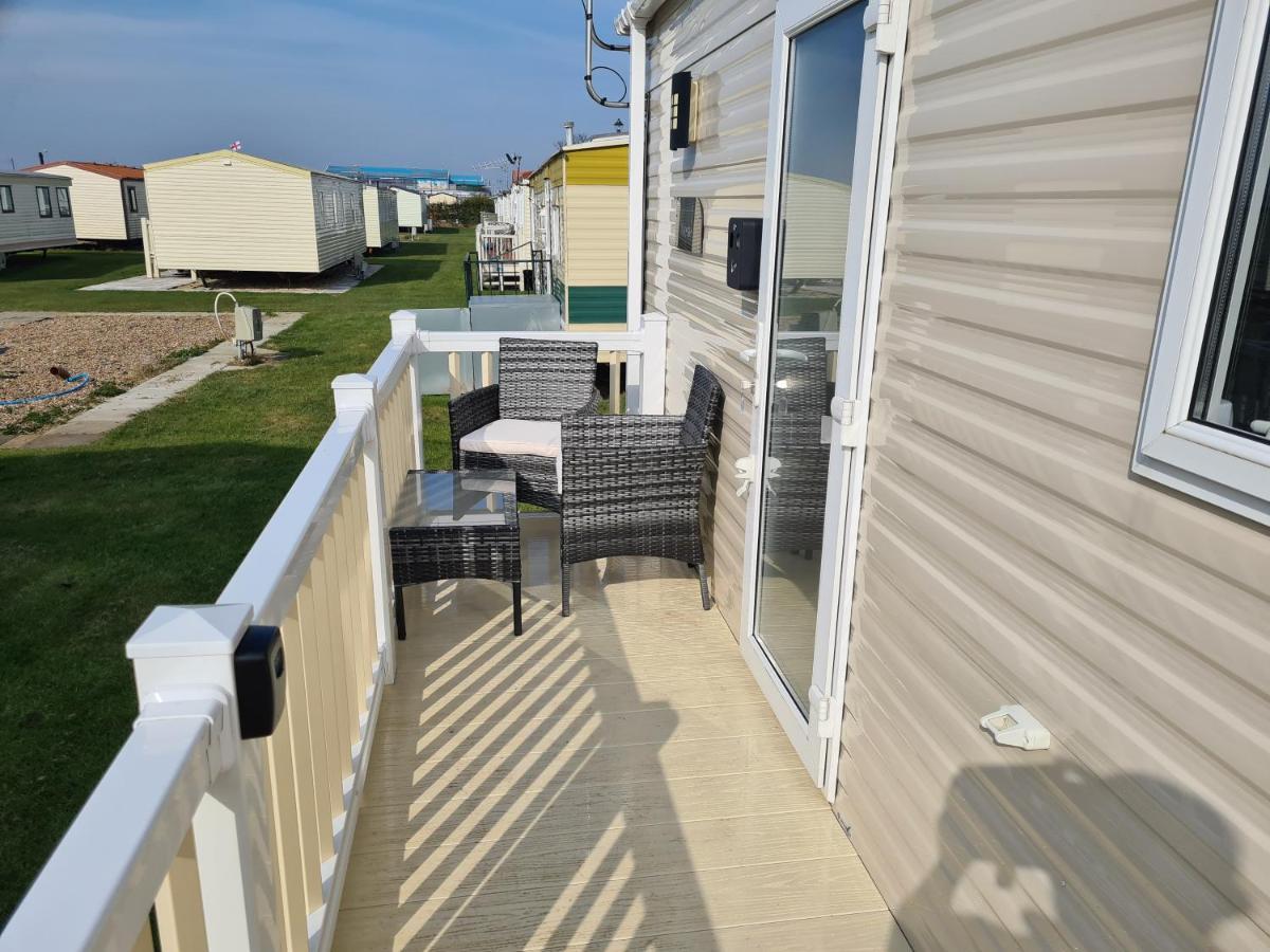 8 Berth Eastgate Fantasy Island Apartment Ingoldmells Exterior foto
