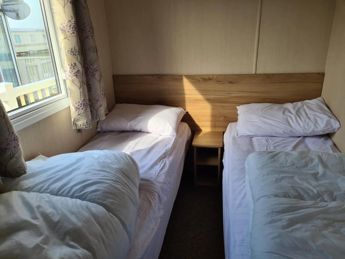 8 Berth Eastgate Fantasy Island Apartment Ingoldmells Exterior foto