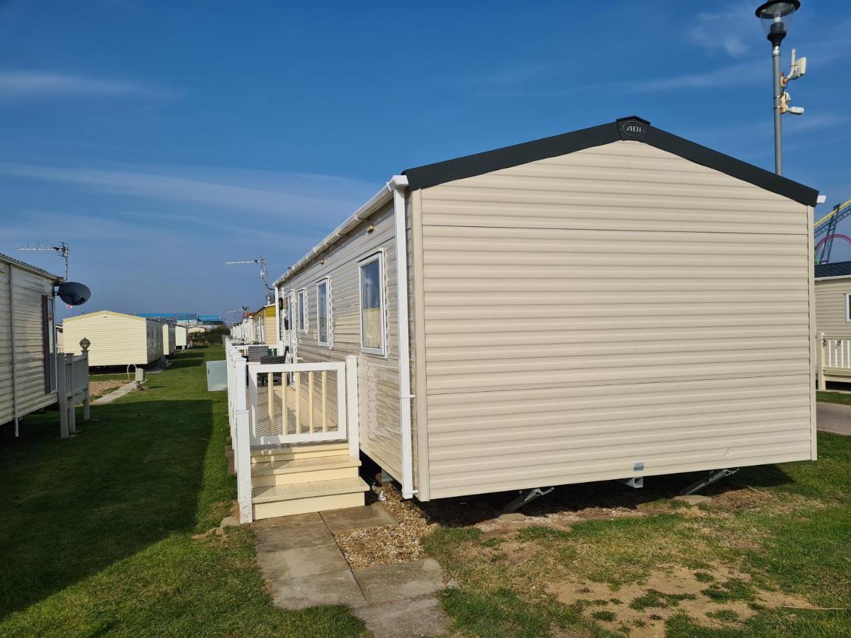 8 Berth Eastgate Fantasy Island Apartment Ingoldmells Exterior foto
