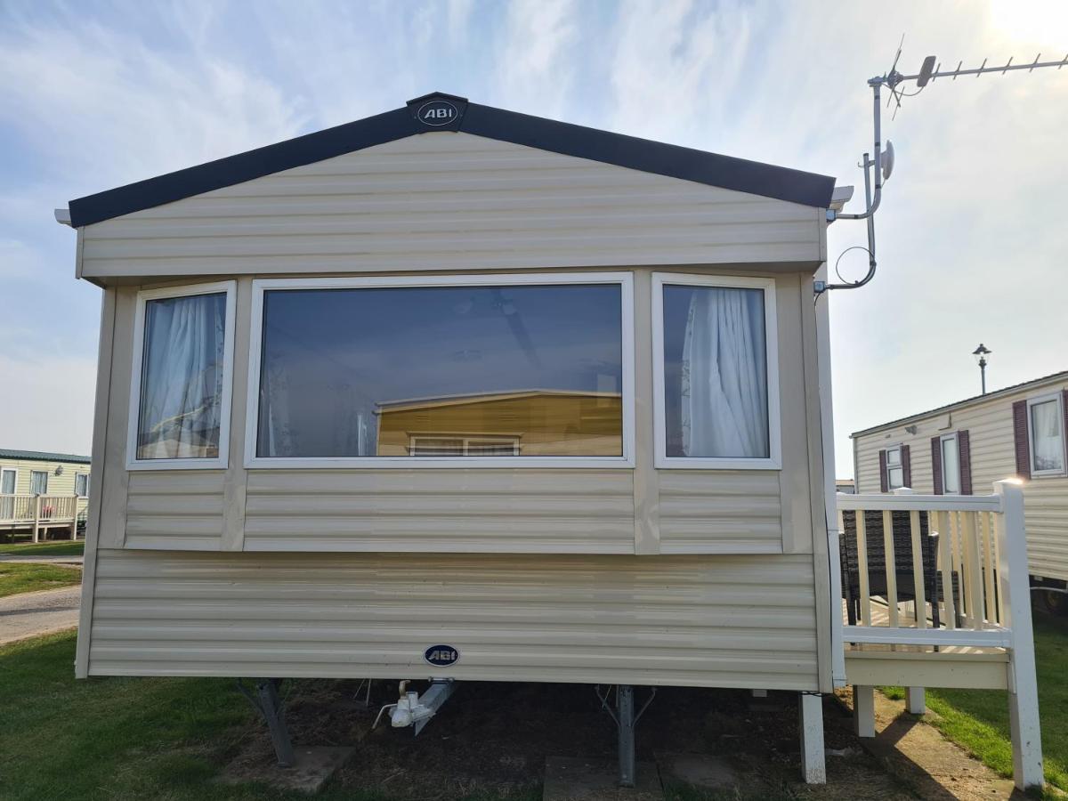 8 Berth Eastgate Fantasy Island Apartment Ingoldmells Exterior foto