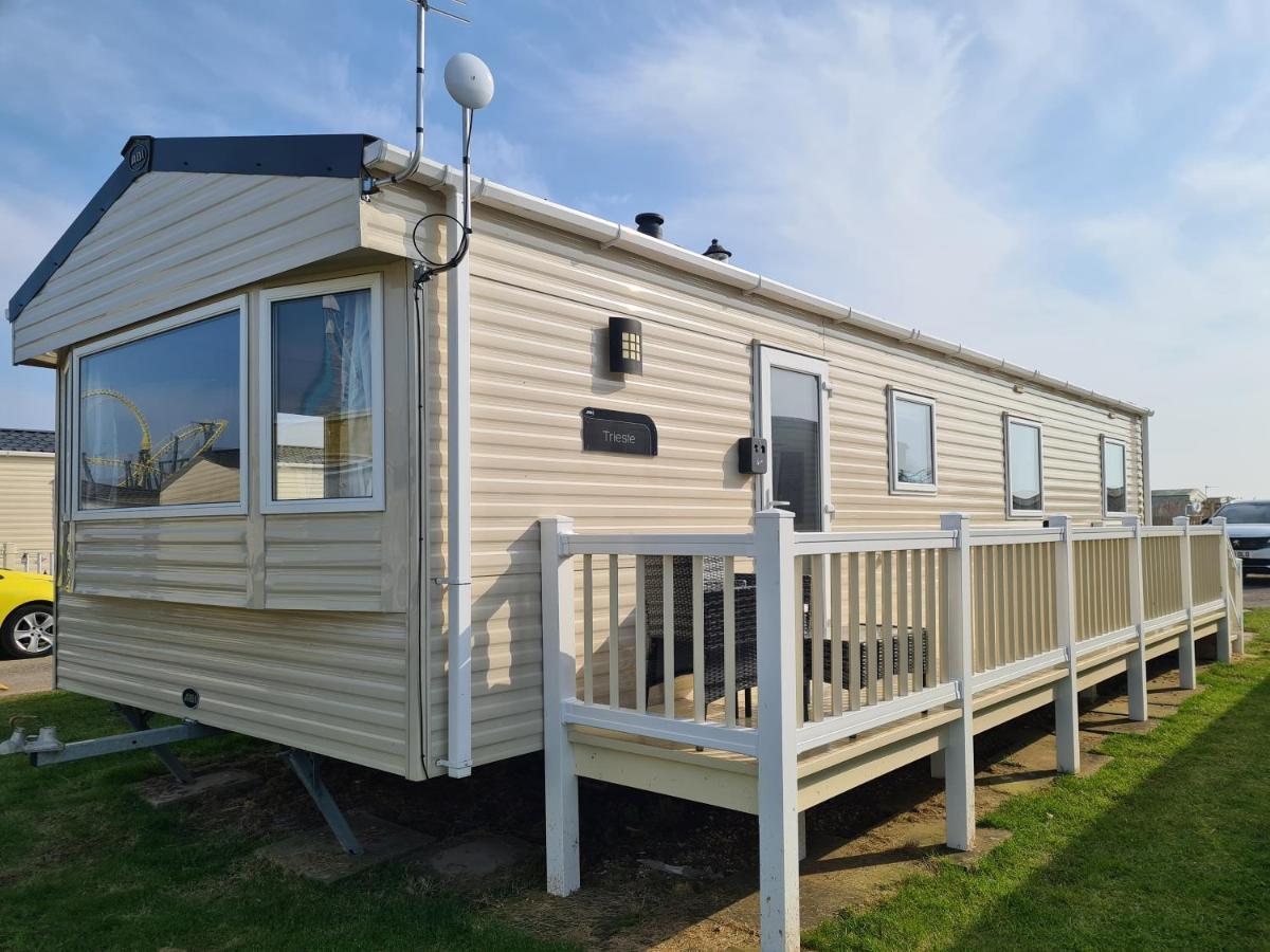 8 Berth Eastgate Fantasy Island Apartment Ingoldmells Exterior foto